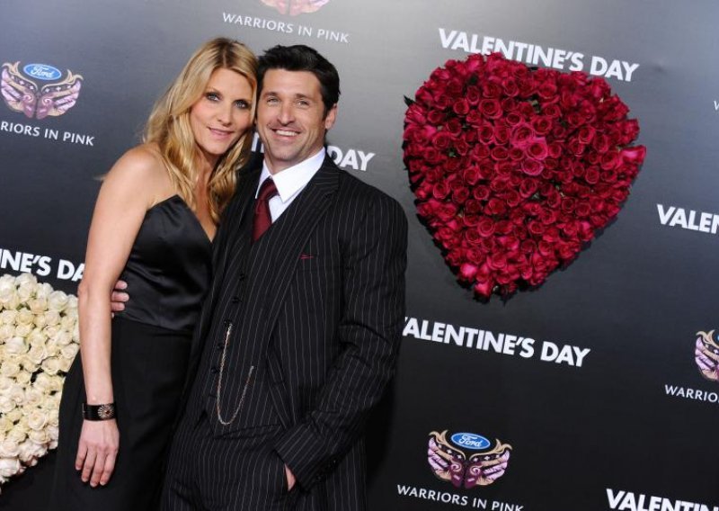 Zavodnik Patrick Dempsey nosi umjetne trepavice