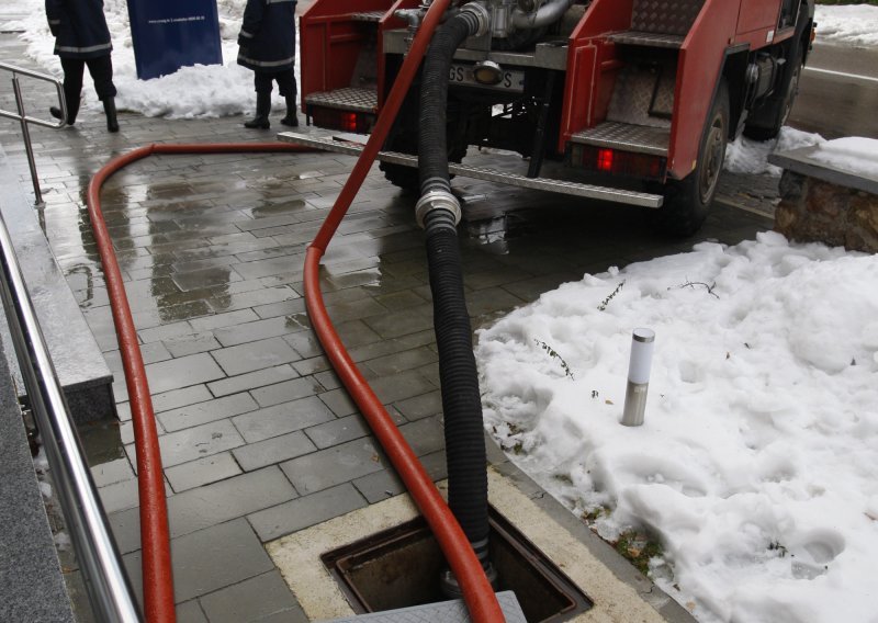 Gospić pod vodom zbog jakog nevremena