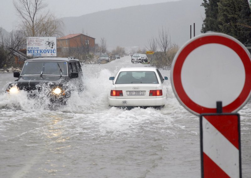 Problemi zbog nabujale Neretve