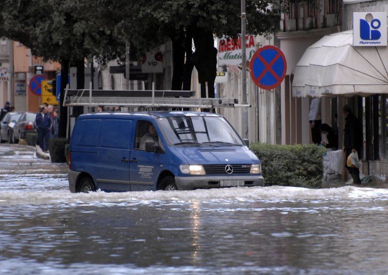 Katastrofa u Metkoviću: Neretva na rekordna četiri metra