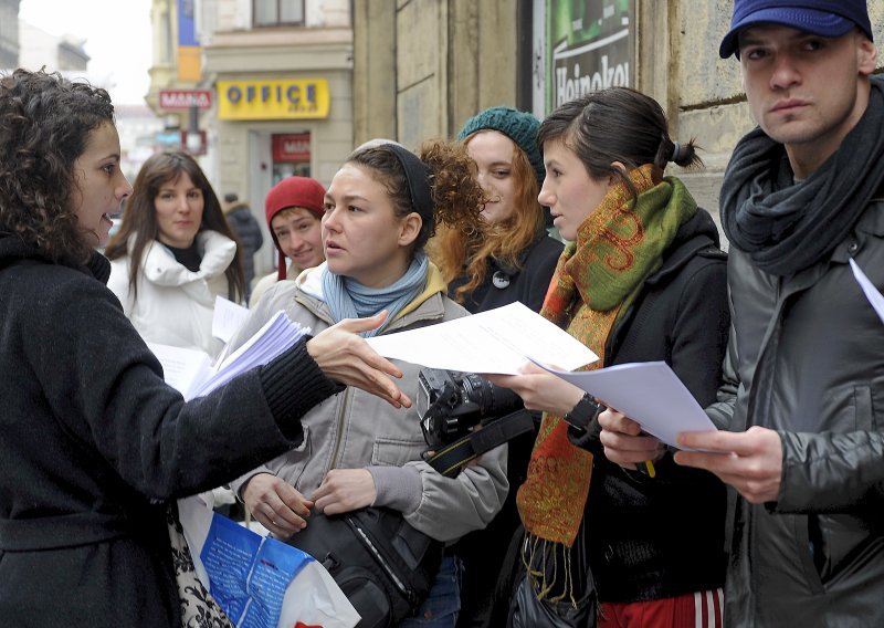 Plesači prosvjedovali zbog smanjenja sredstava za 2010.