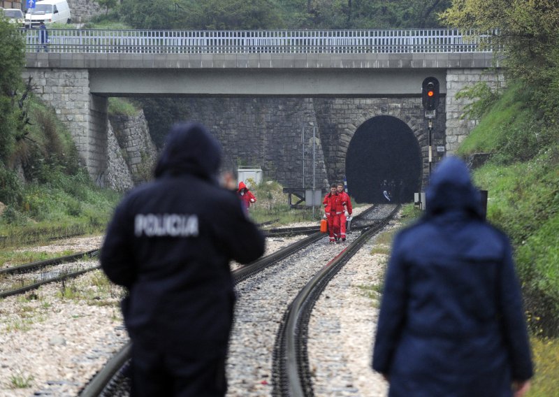 Vlak usmrtio muškarca u tunelu