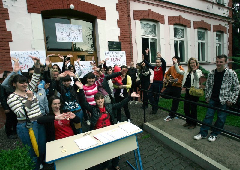 Studentske blokade se nastavljaju