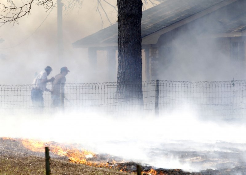 Sve više beskućnika zbog požara u Teksasu