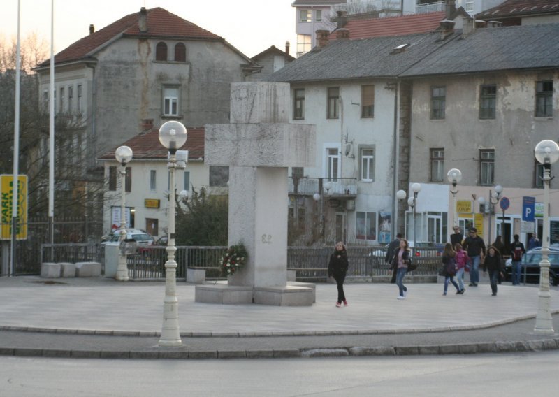 Hrvatski zastupnici bojkotirali potpredsjednika Federacije BiH