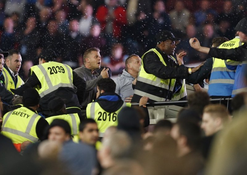 Nažalost, navijači Manchester Cityja nisu ih štedjeli...