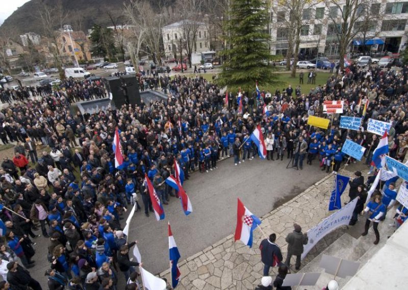 Vlast u Federaciji BiH izabrana nezakonito