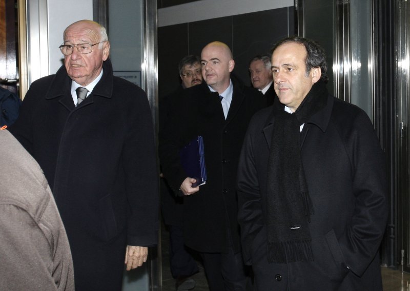 Josipovic receives Platini, Croatia given ultimatum