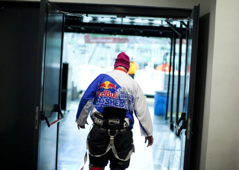 Pratite Red Bull Crashed Ice i osvojite super dres - dobitnik