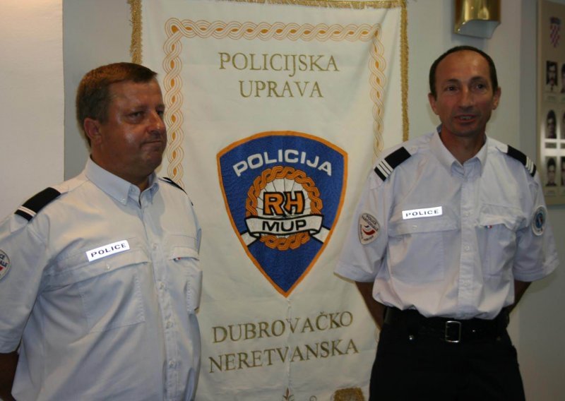 Francuski policajci patroliraju Dubrovnikom