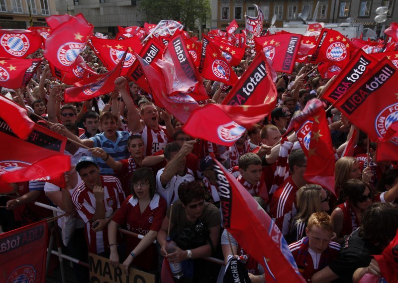 Nogometaši Bayerna dočekani kao pobjednici