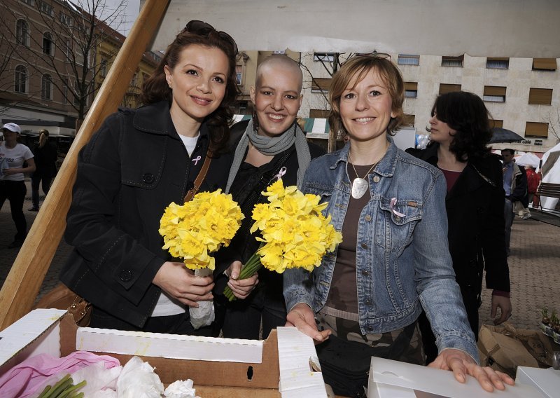 Sandra Bagarić i Ana Ugarković prodavale narcise