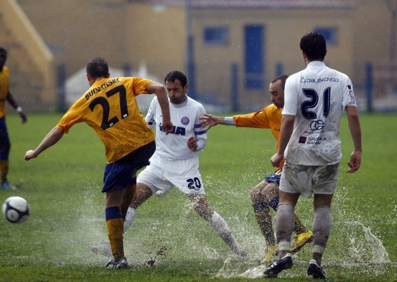 Hajduk po pljusku poražen od Arke