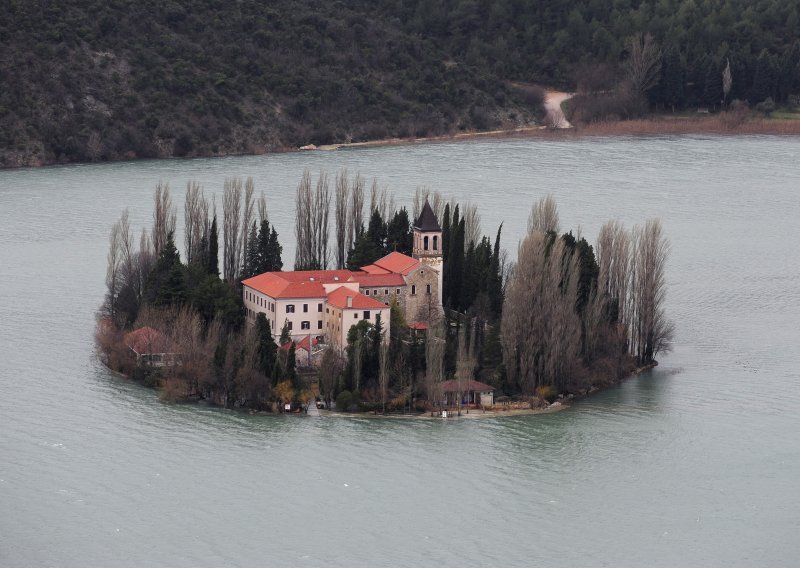 Poplave oko Krke, Zrmanje i Vrljike