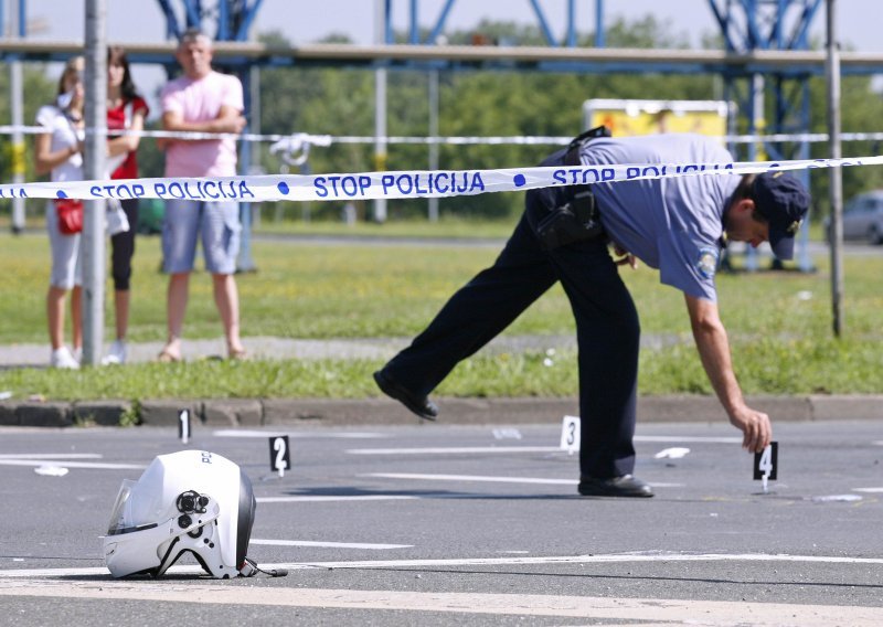 Preminuo riječki policajac