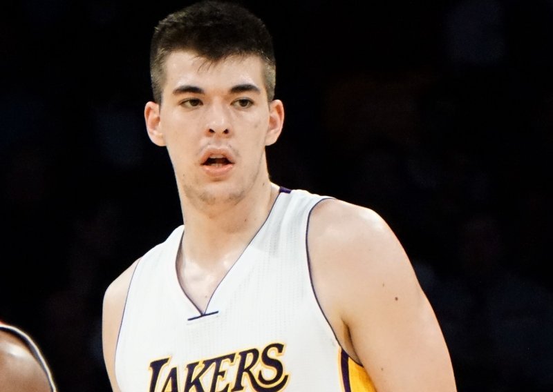 Mladi Hrvat Zubac s Lakersima u polufinalu Ljetne lige