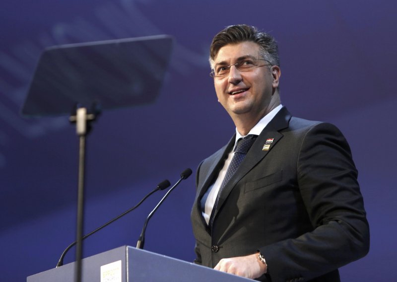 Plenković na Malti o populizmu, Ini i Agrokoru