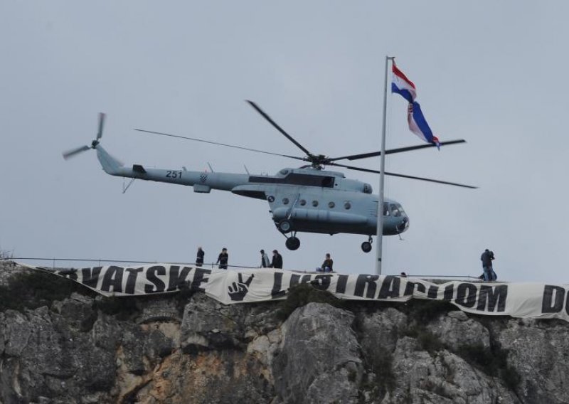 Helikopteri HRZ-a ne smiju na remont u Rusiju