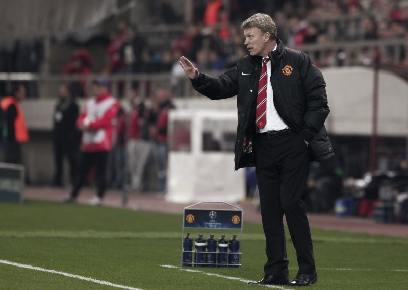 Moyes napao novinare i potvrdio: Igrači su uz mene