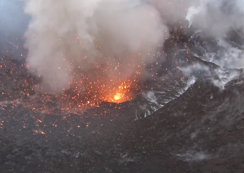 Erupcija vulkana kakvu još niste vidjeli!