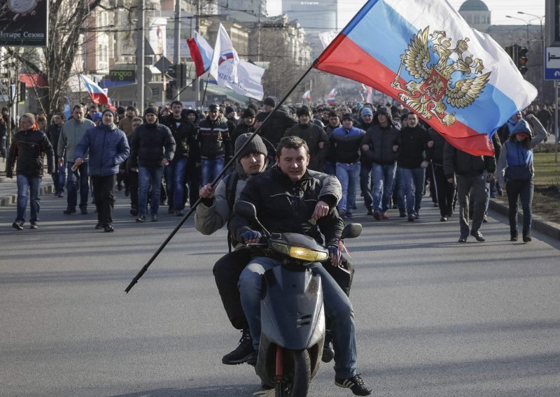 Kličko otkazao skup zbog 10.000 proruskih prosvjednika