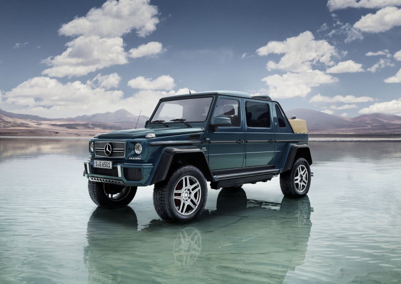 Diktatorima će se svidjeti Mercedes-Maybach G650 Landaulet