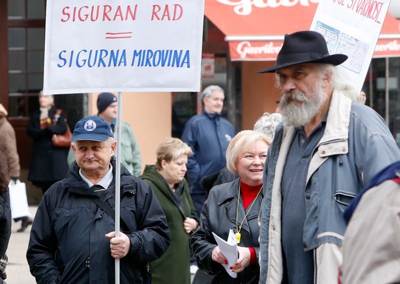 Od početka godine provodi se novo pravilo koje bi vam itekako moglo utjecati na mirovine