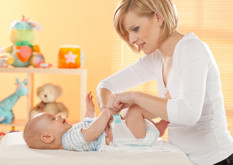 Odgoj beba bez pelena? Moguće je, kažu ove mame, ali i stručnjaci