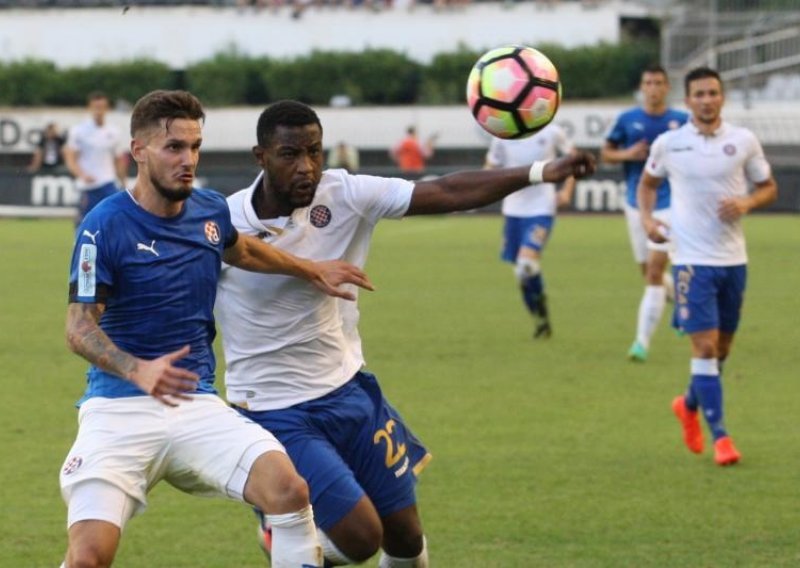 Dinamo natrpao Hajduk, četiri komada u mreži Kalinića