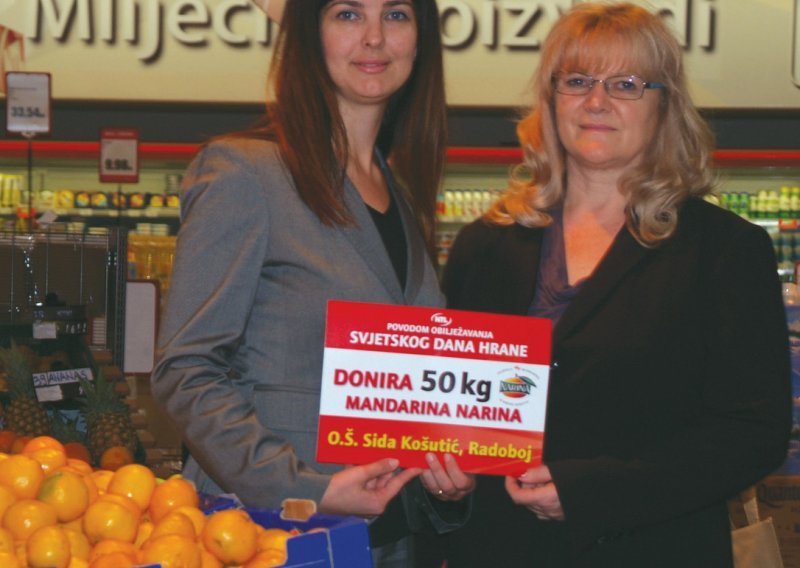 Donirao mandarine djeci u Krapini, Dugoj Resi i Soblincu!