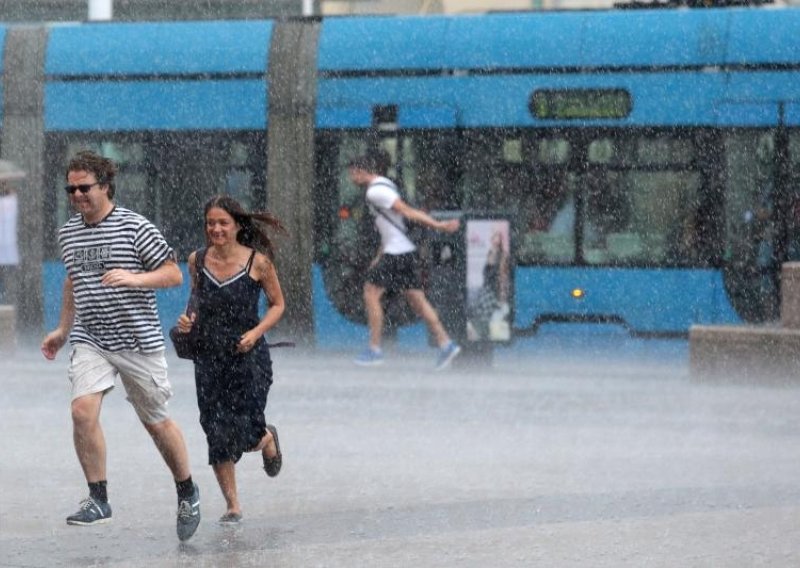 Pogledajte kako je pljusak ohladio Zagreb: sutra toplije i sunčanije