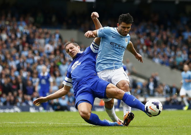 City svladao Everton, Jelavić bez minutaže