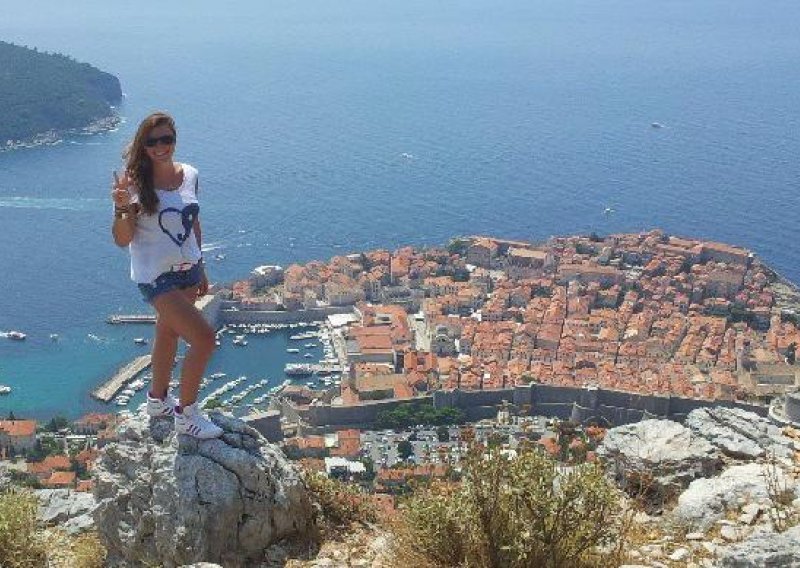 Dva bisera: Vukovarka, Dubrovnik i oda slobodi