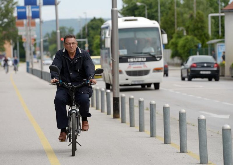 Doznajte što je zatvor učinio Čačiću