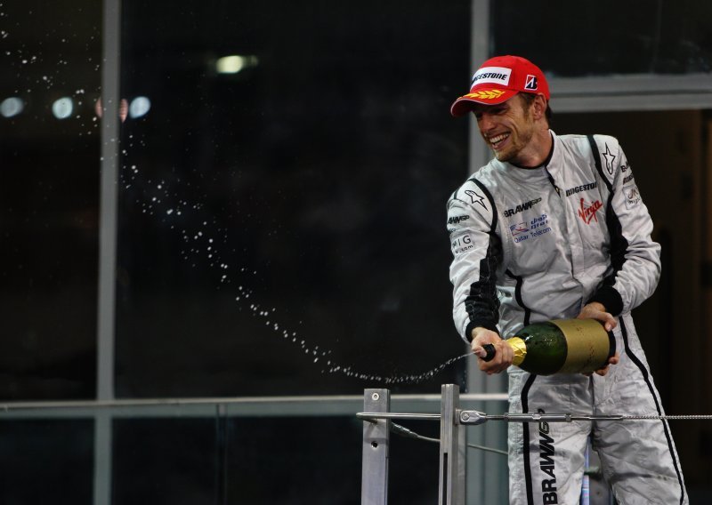 Jenson Button potpisao za McLaren