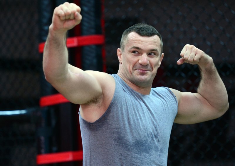 Cro Cop bahatom hakeru: Bolje da ga policija ne pronađe, jadna mu majka!