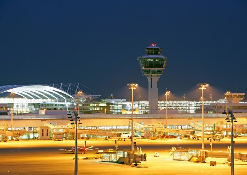 Zbog šale o bombi Indijac vraćen s aerodroma