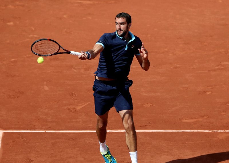 Wawrinka na brutalan način prizemljio Čilića u Roland Garrosu