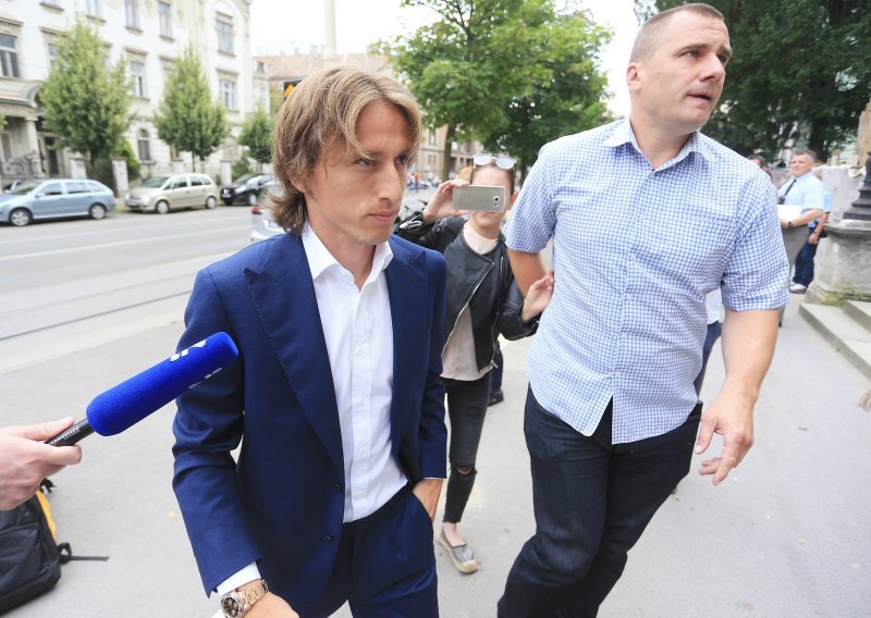 Modrić uistinu razmišlja o napuštanju reprezentacije?!