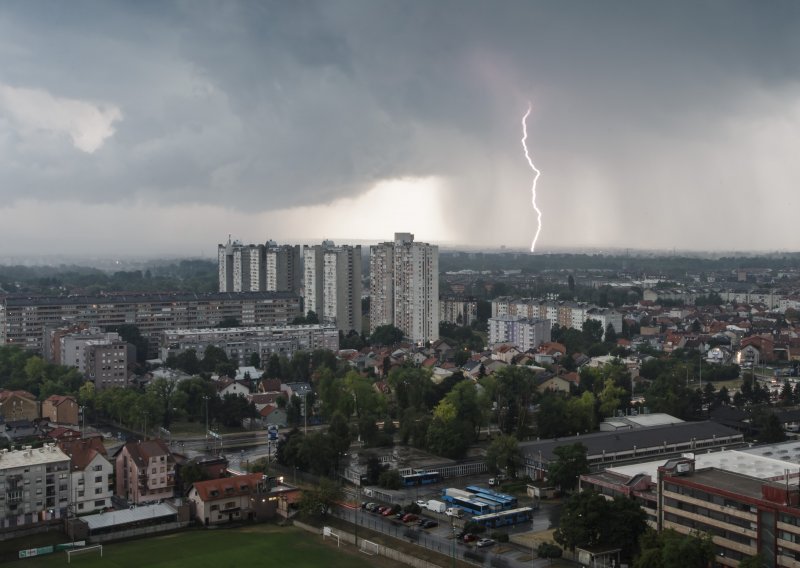 Oluja pogodila cijelu Hrvatsku, evo gdje je bilo najgore