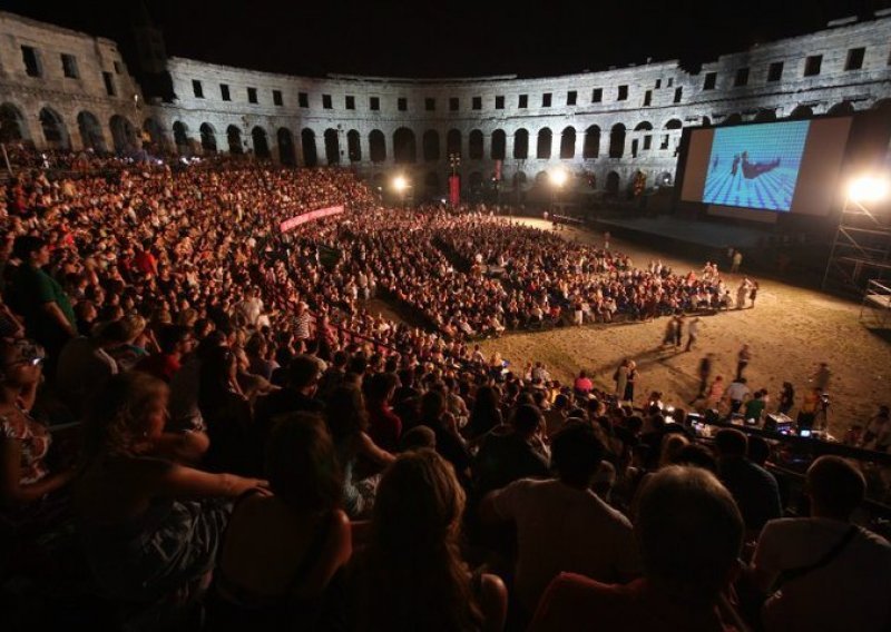 Pravila nagradne igre 'U kojem si FILMU?'