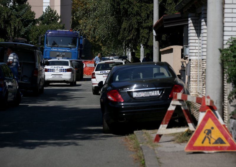 Žena poginula u naletu teretnog vozila na gradilištu u Dubravi