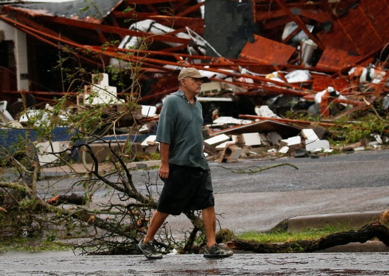 Uragan Harvey razvalio i američko gospodarstvo. Šteta je astronomska