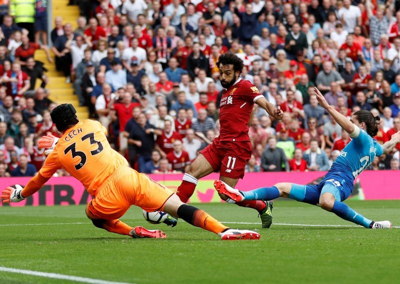 Težak poraz Arsenala na Anfieldu, Wenger ponovno na udaru