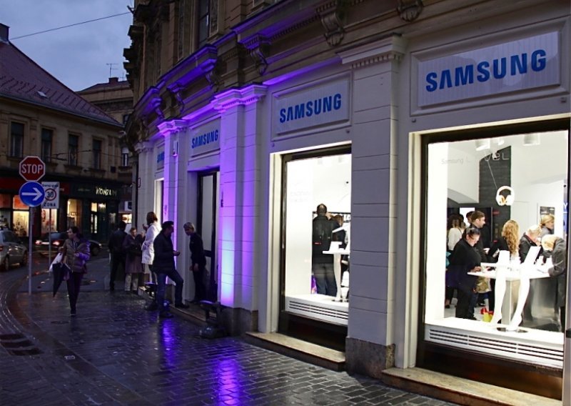 Samsung Experience Store