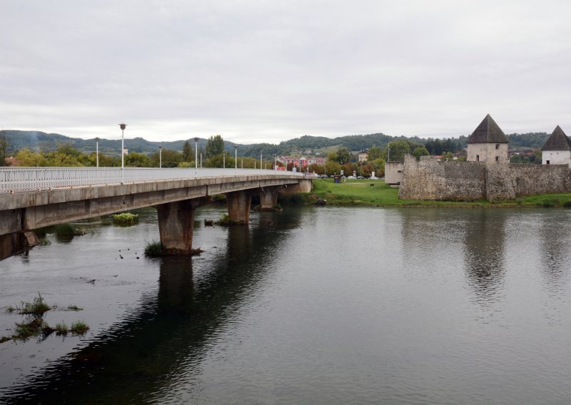 Hrvatskoj Kostajnici prijete poplave i odroni, evo kako su se ovoga puta pripremili Karlovčani