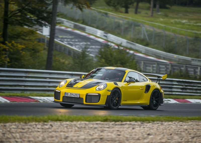 Porsche 911 GT2 RS uništio sve rekorde na Nürburgringu