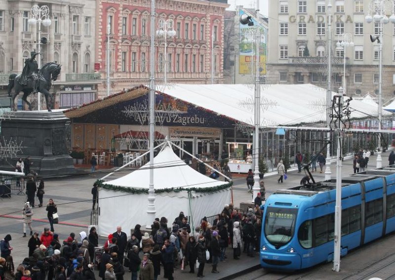 Šator opet stiže na Jelačić plac