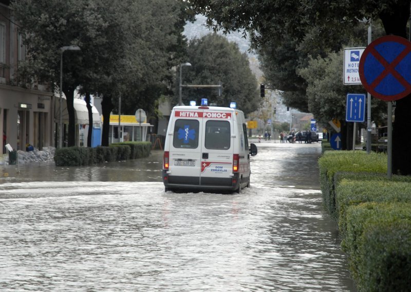 Metkoviću opet prijeti poplava