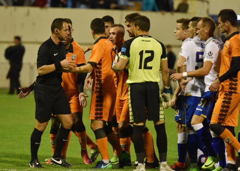 Hajduk s igračem više jedva slomio Šibenik, Interu drama poslije produžetaka